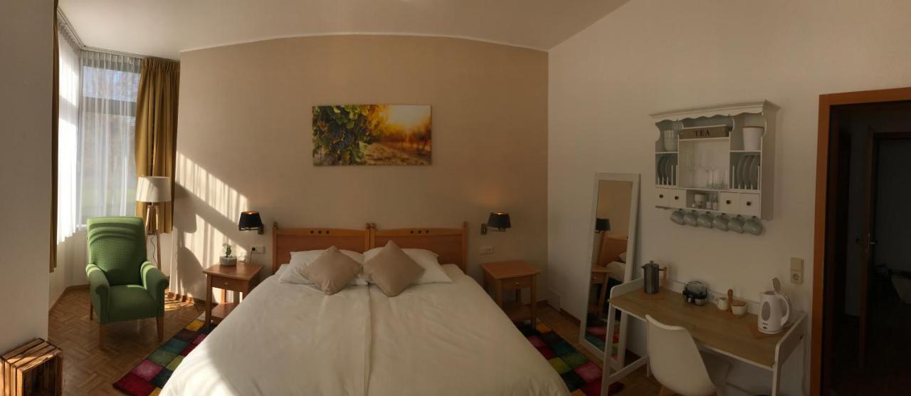 Gaestezimmer Klein Und Fein Fuer Nach Dem Wein Neumagen-Dhron Exterior photo